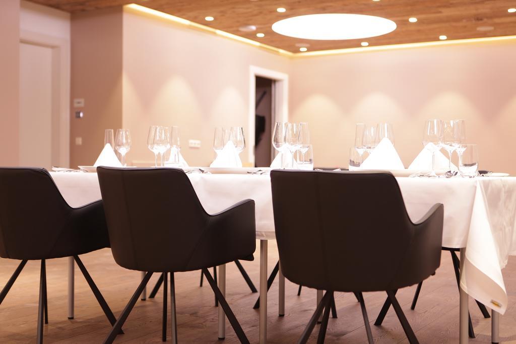 Hotel Aurelia Aldingen  Экстерьер фото